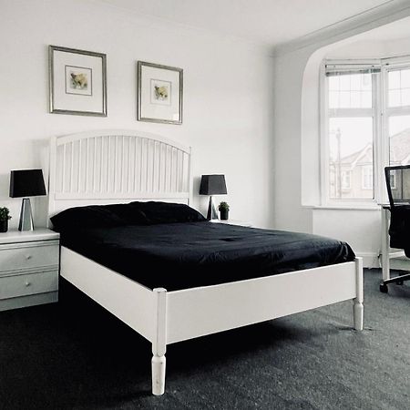 Cozy Private Rooms In Homestay Ilford Zewnętrze zdjęcie