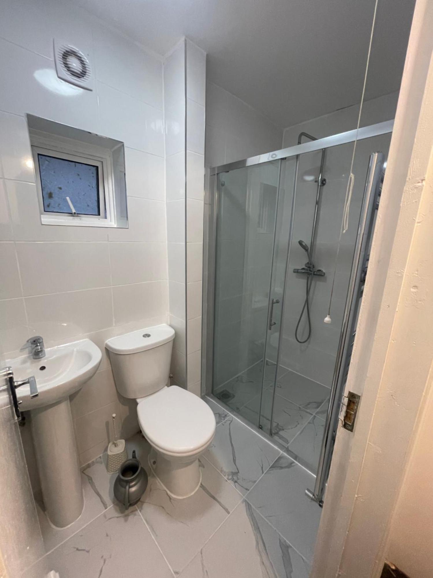Cozy Private Rooms In Homestay Ilford Zewnętrze zdjęcie